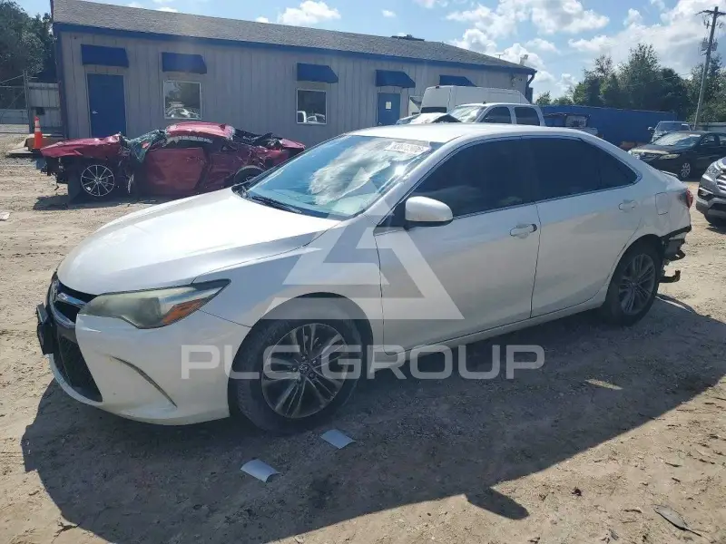 2015 Toyota CAMRY фото
