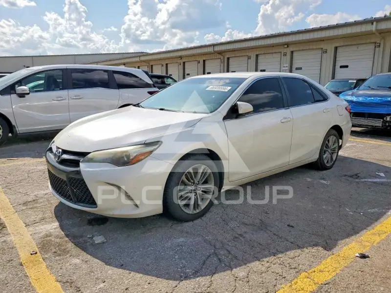 2015 Toyota CAMRY фото