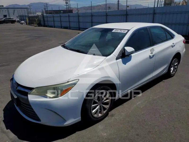 2015 Toyota CAMRY фото