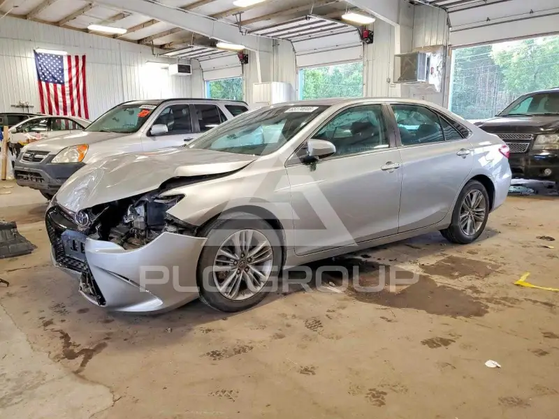 2015 Toyota CAMRY фото