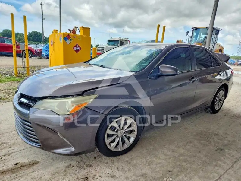 2015 Toyota CAMRY фото