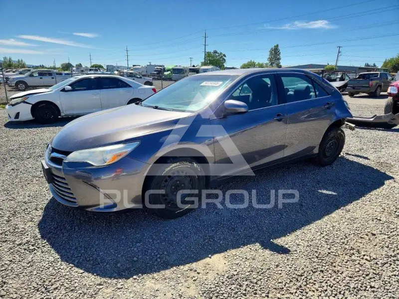 2015 Toyota CAMRY фото