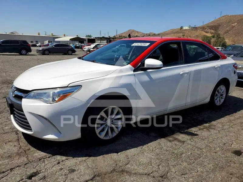 2015 Toyota CAMRY фото