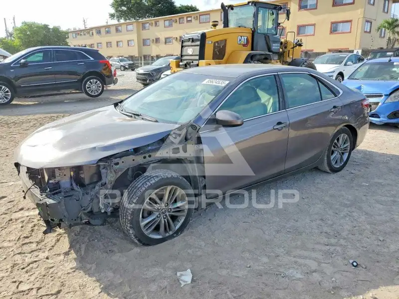 2015 Toyota CAMRY фото