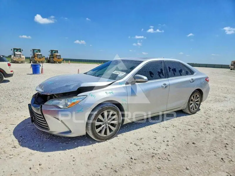2015 Toyota CAMRY фото