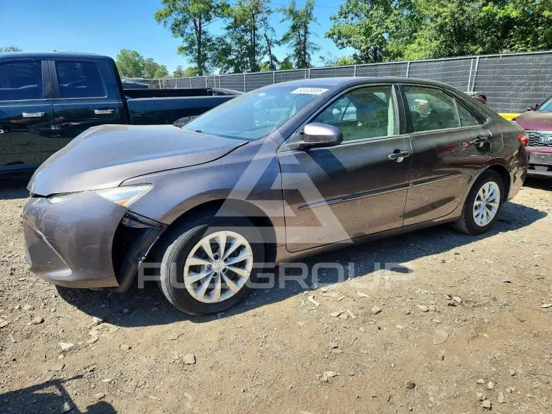 2015 Toyota CAMRY фото