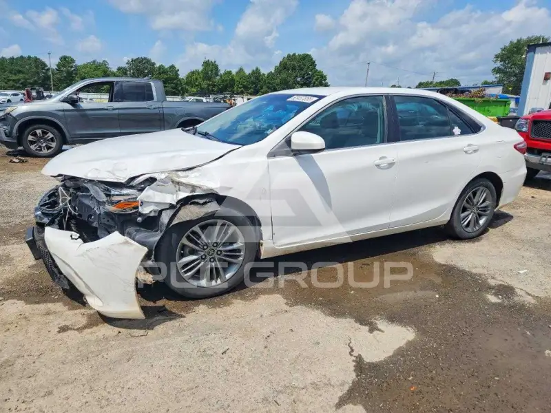 2015 Toyota CAMRY фото
