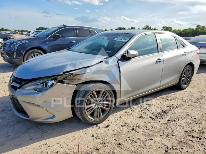 2015 Toyota CAMRY фото