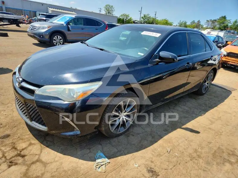 2015 Toyota CAMRY фото
