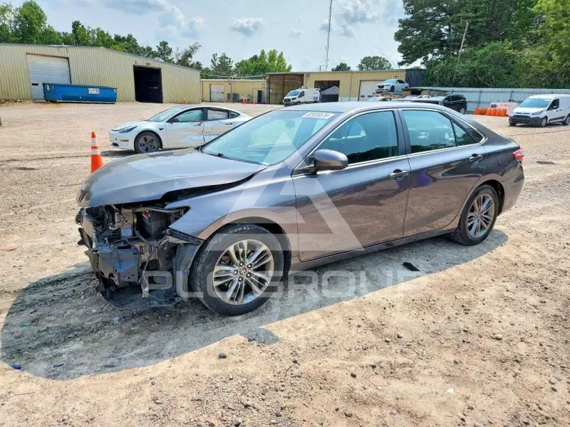 2015 Toyota CAMRY фото