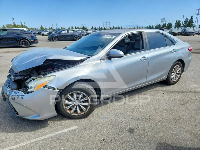 2015 Toyota CAMRY фото