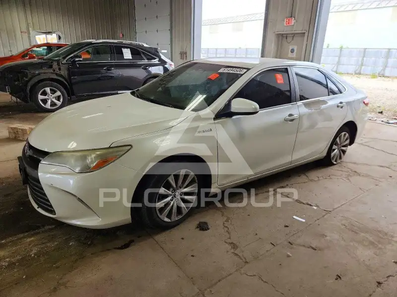 2015 Toyota CAMRY фото