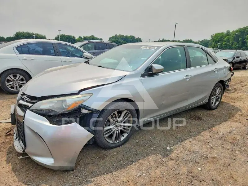 2015 Toyota CAMRY фото