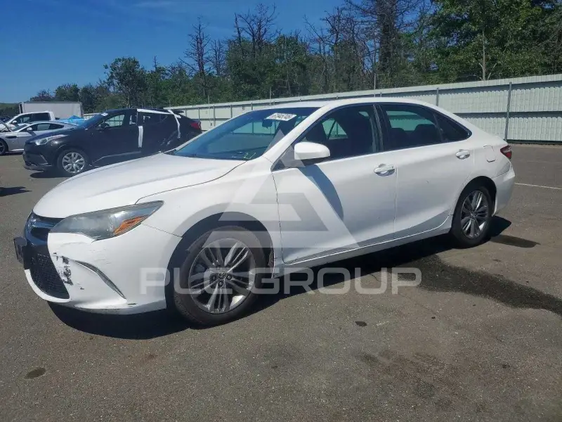 2015 Toyota CAMRY фото