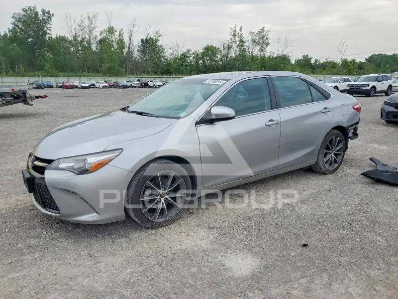 2015 Toyota CAMRY фото