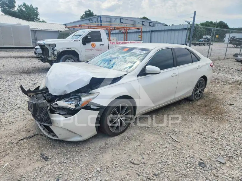2015 Toyota CAMRY фото