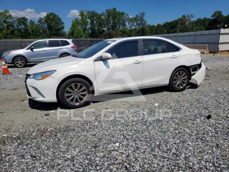 2015 Toyota CAMRY photo