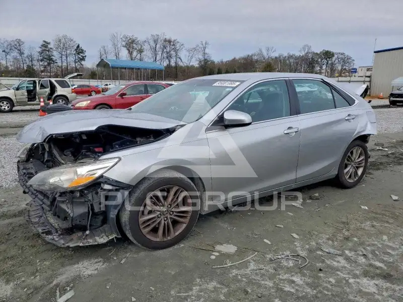 2015 Toyota CAMRY фото