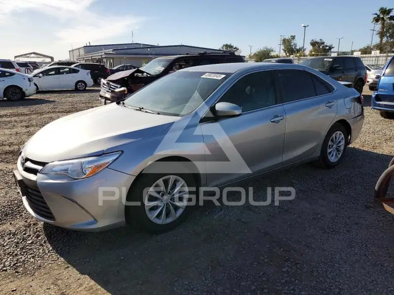 2015 Toyota CAMRY фото