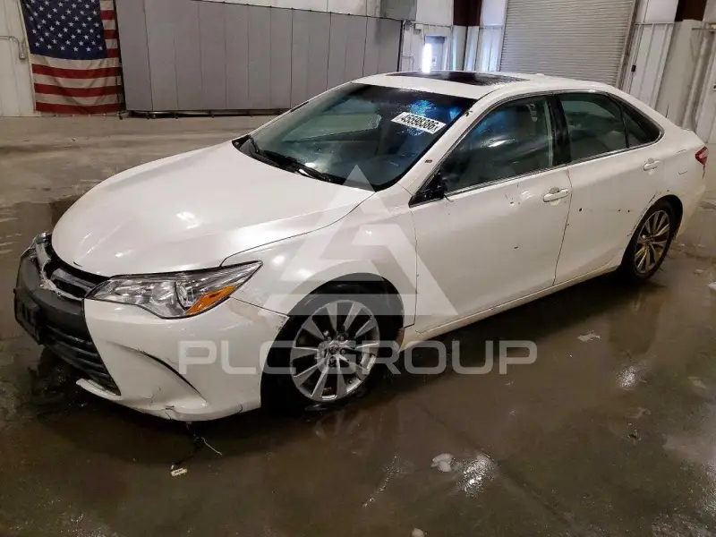 2015 Toyota CAMRY фото