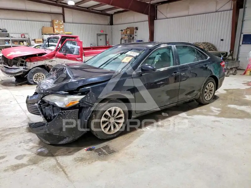 2015 Toyota CAMRY фото