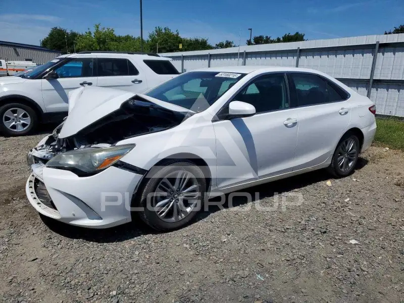 2015 Toyota CAMRY фото