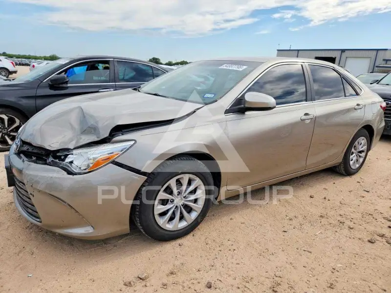 2015 Toyota CAMRY фото