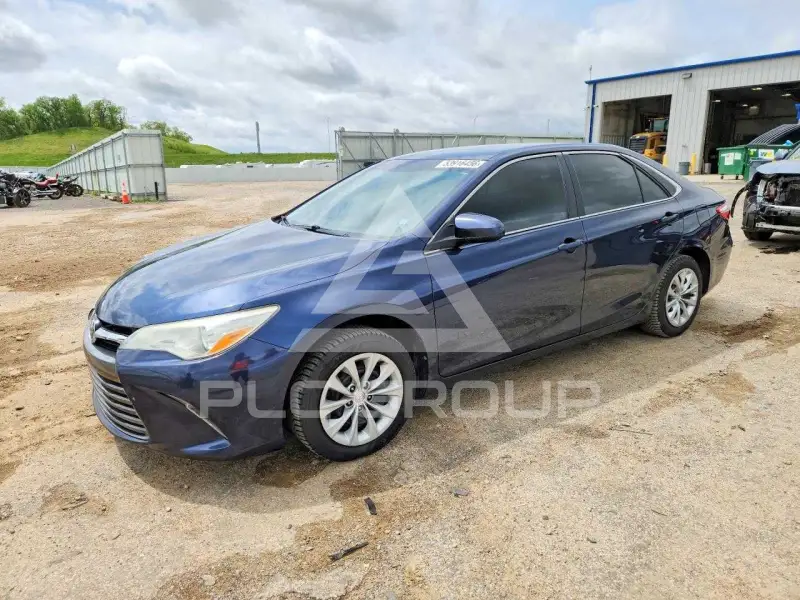 2015 Toyota CAMRY фото