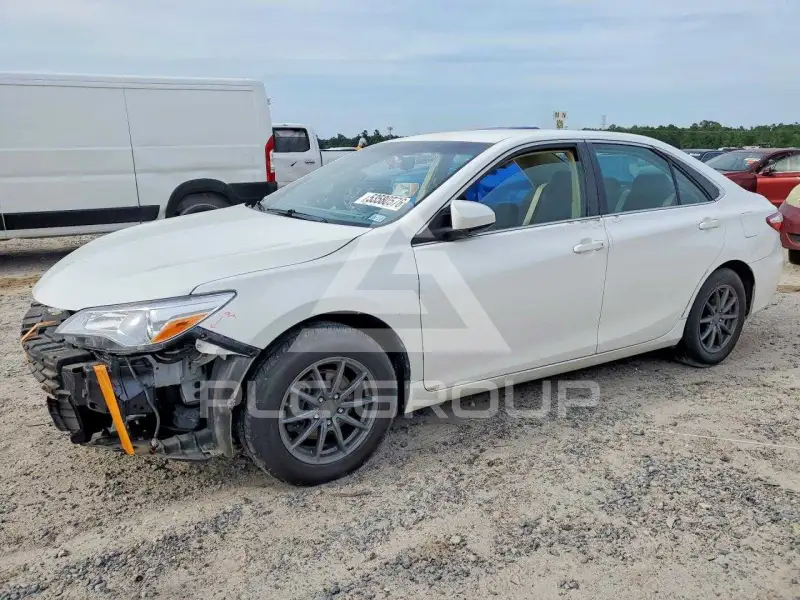 2015 Toyota CAMRY фото