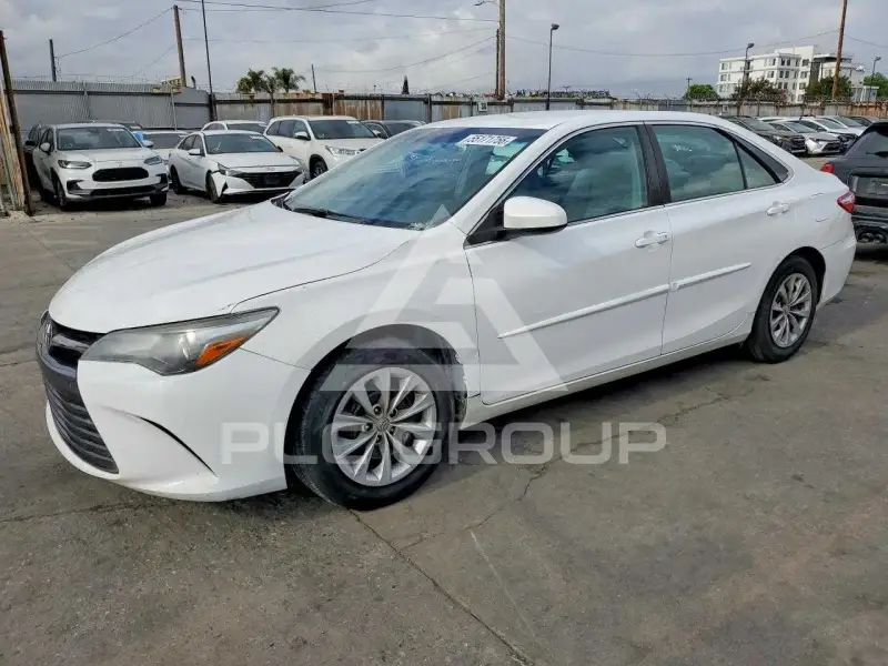 2015 Toyota CAMRY фото