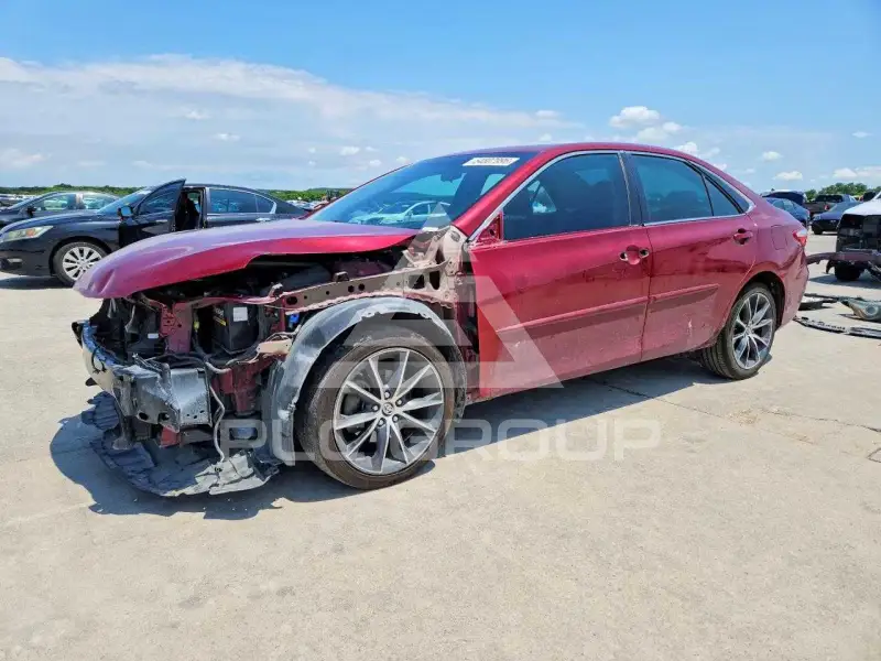 2015 Toyota CAMRY фото