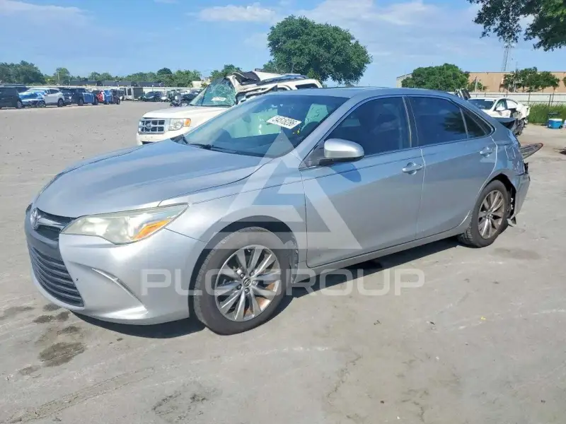 2015 Toyota CAMRY фото