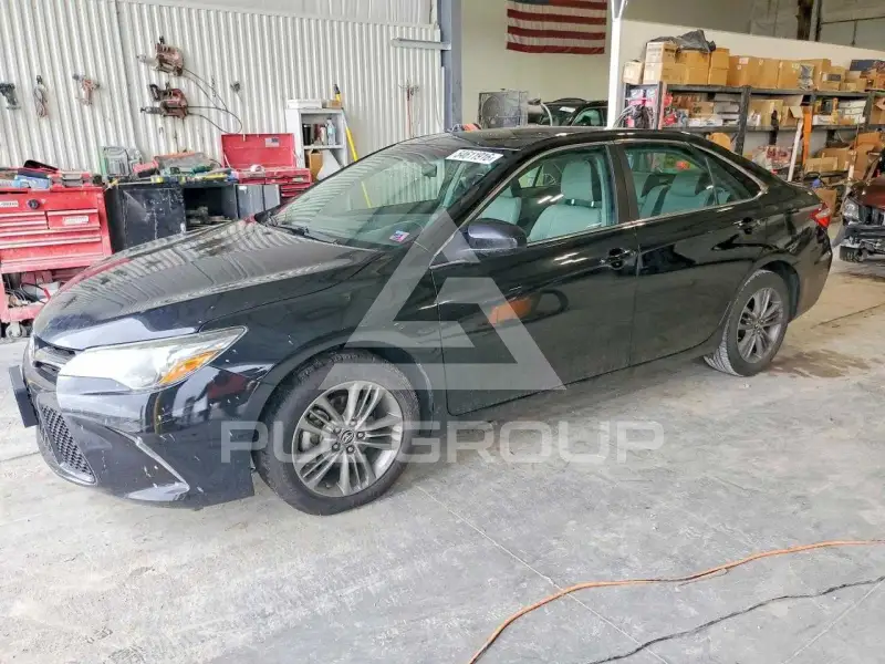 2015 Toyota CAMRY фото