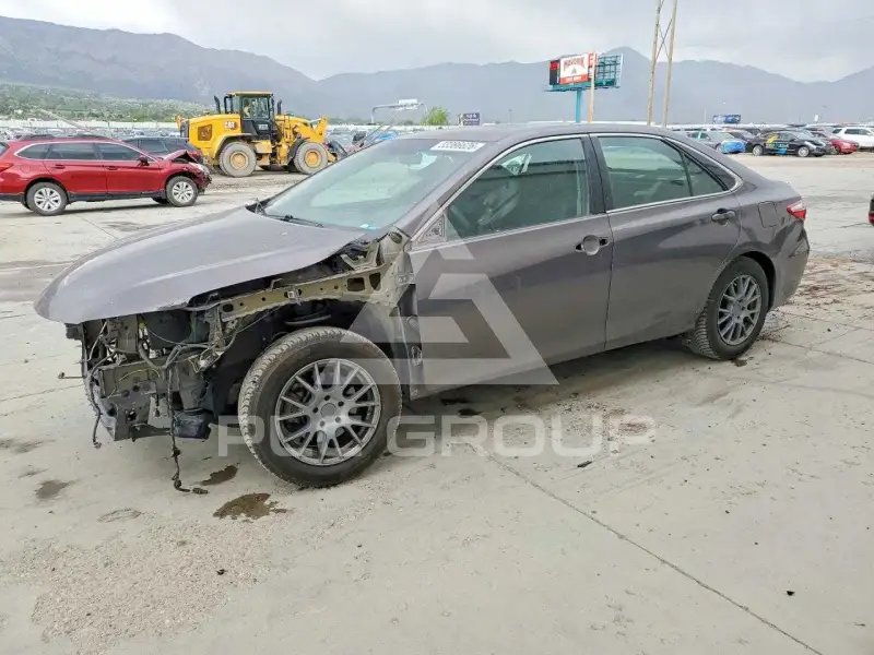 2015 Toyota CAMRY фото