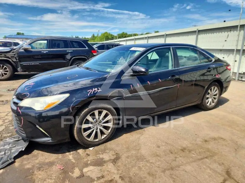 2015 Toyota CAMRY фото