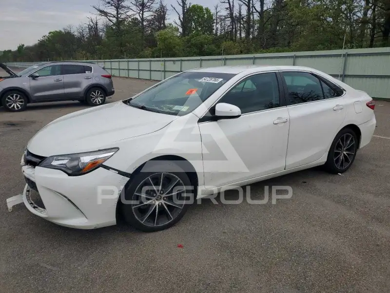 2015 Toyota CAMRY photo