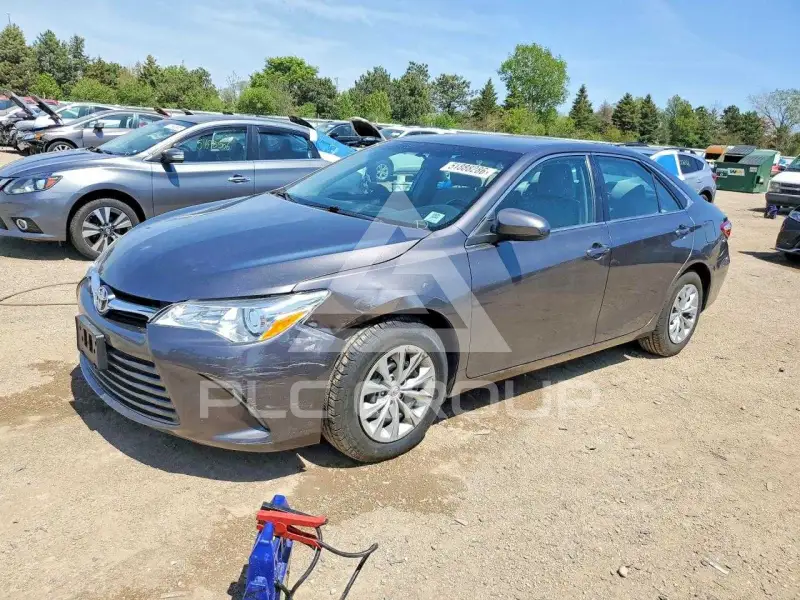 2015 Toyota CAMRY фото