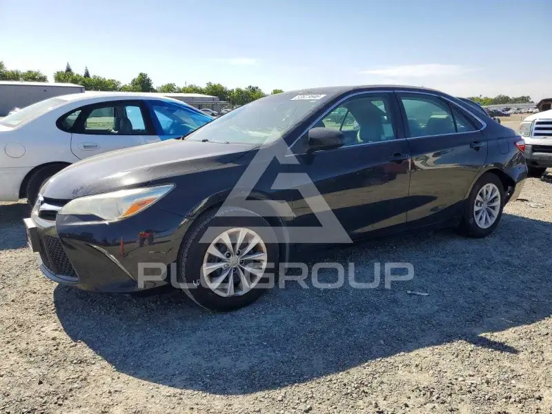 2015 Toyota CAMRY фото