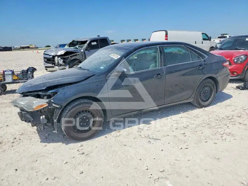 2015 Toyota CAMRY фото