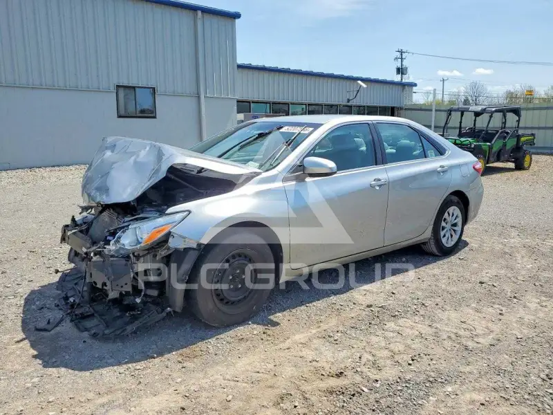 2015 Toyota CAMRY фото