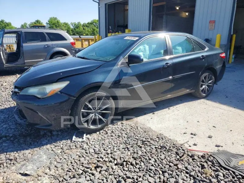2015 Toyota CAMRY фото