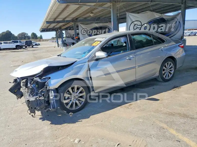 2015 Toyota CAMRY фото