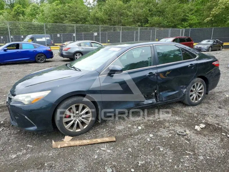 2015 Toyota CAMRY фото