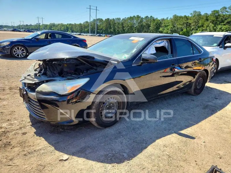 2015 Toyota CAMRY фото