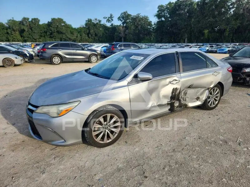 2015 Toyota CAMRY фото