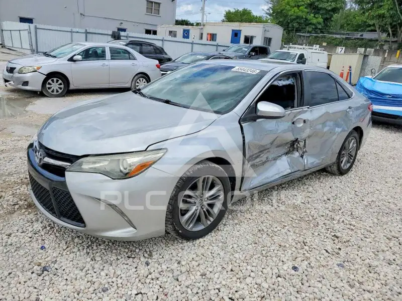 2015 Toyota CAMRY фото