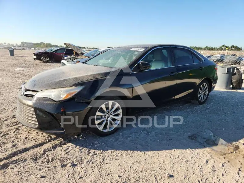 2015 Toyota CAMRY фото