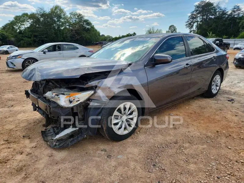 2015 Toyota CAMRY фото