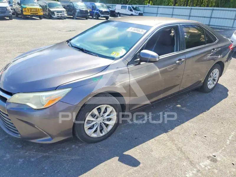 2015 Toyota CAMRY фото