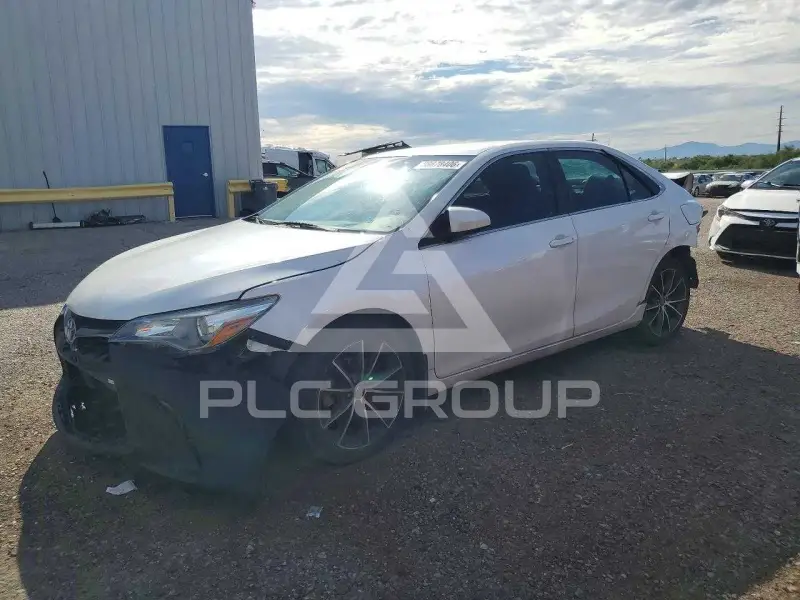 2015 Toyota CAMRY фото